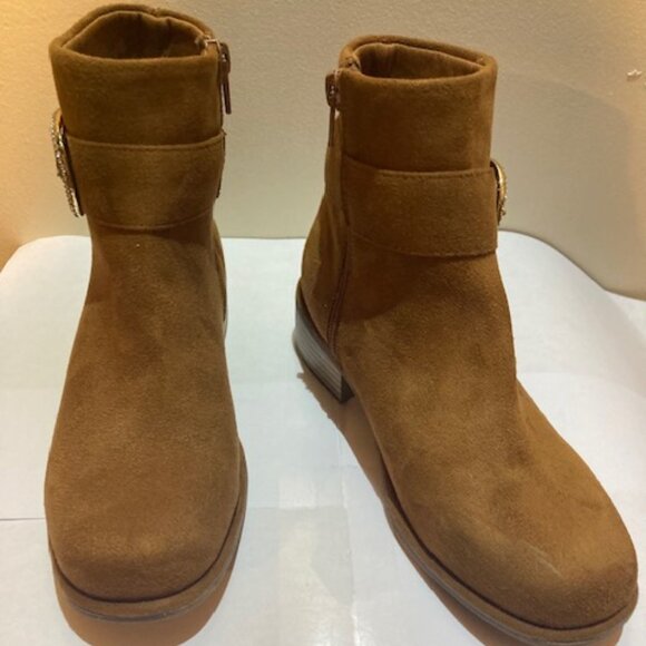 Madden Girl Buckle Ankle Boots Cognac Size 2 NWOT - Picture 3 of 4